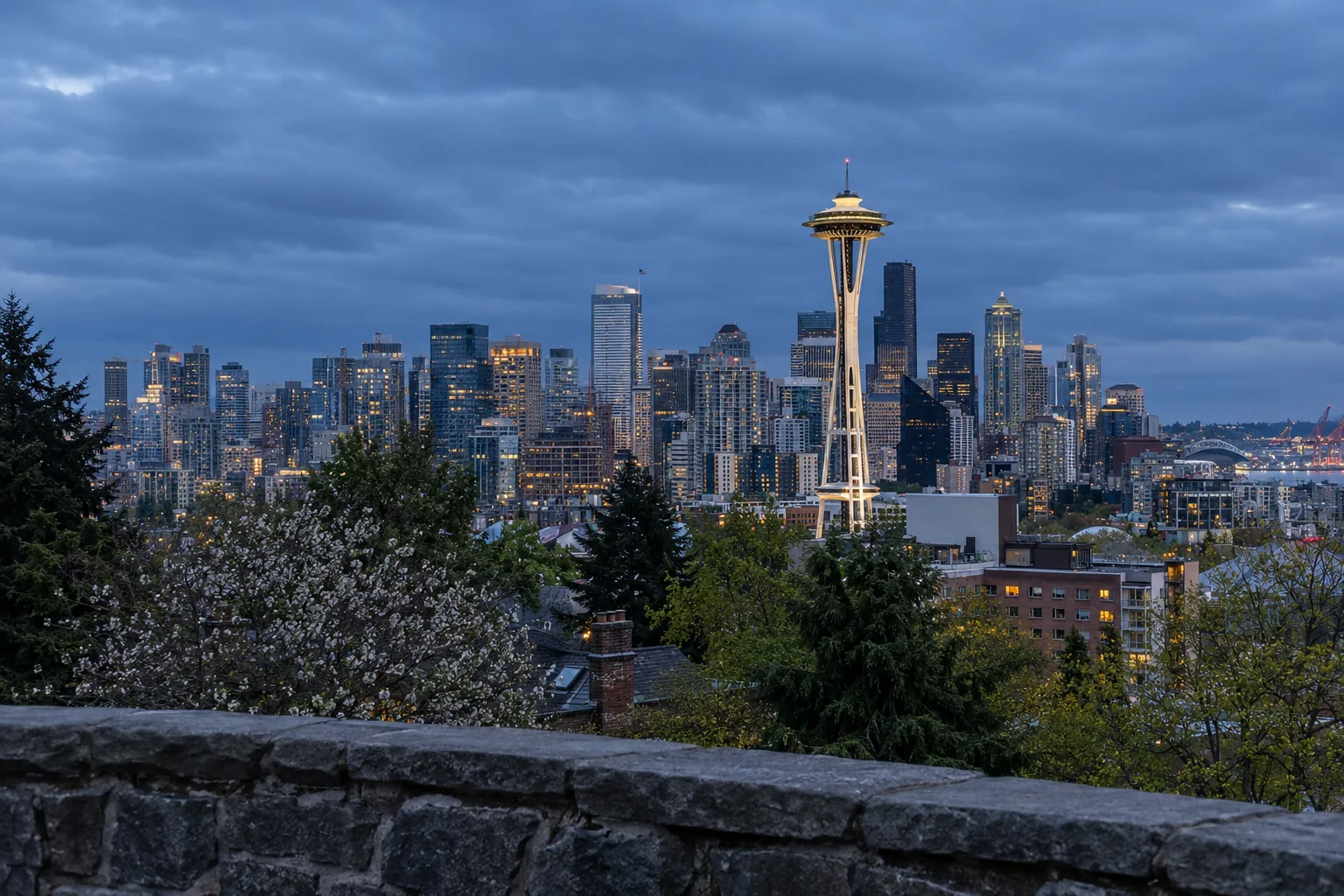 The Space Needle and downtown Seattle towers with Mount Rainier on the horizon, seen from Kerry Park.